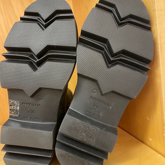 NEW ***Aquatalia*** HENSLEY Green Suede Water Resistant Bootie Size 7.5 - Picture 4 of 9